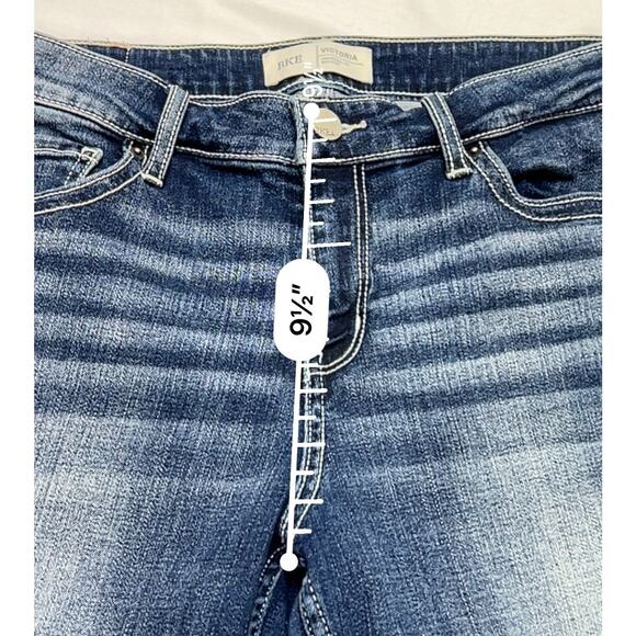 BKE Buckle Jeans Women's 30 Blue Victoria Universal Fit Mid Rise Stretch Cropped - Picture 8 of 12